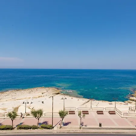 Marvellous Seafront In Апартаменты *