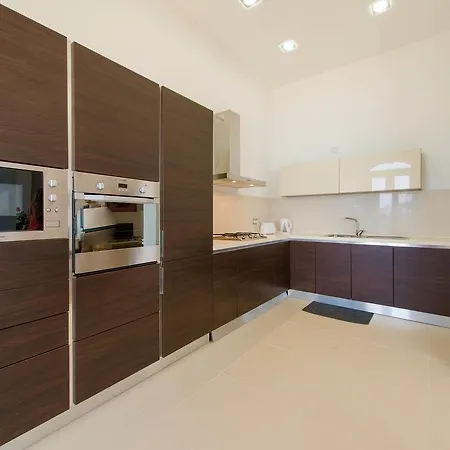 Apartament Marvellous Seafront In Sliema